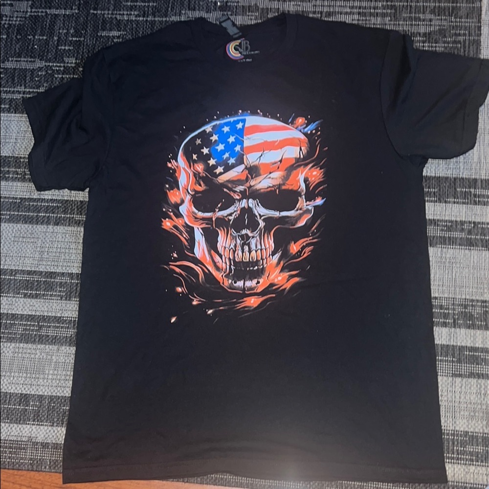 Red and Black Short Sleeve Tee with Patriotic Skull Design